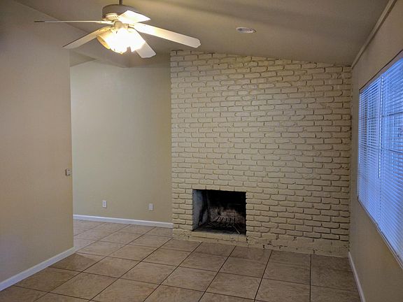 3rd image of 2571 Fountain Ave Unit 2