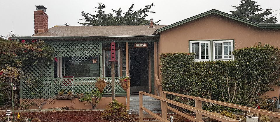 2nd image of 1365 Circle Ave