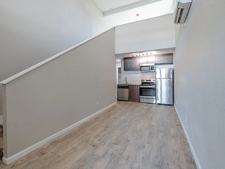 Alma Apartments — Photo 62