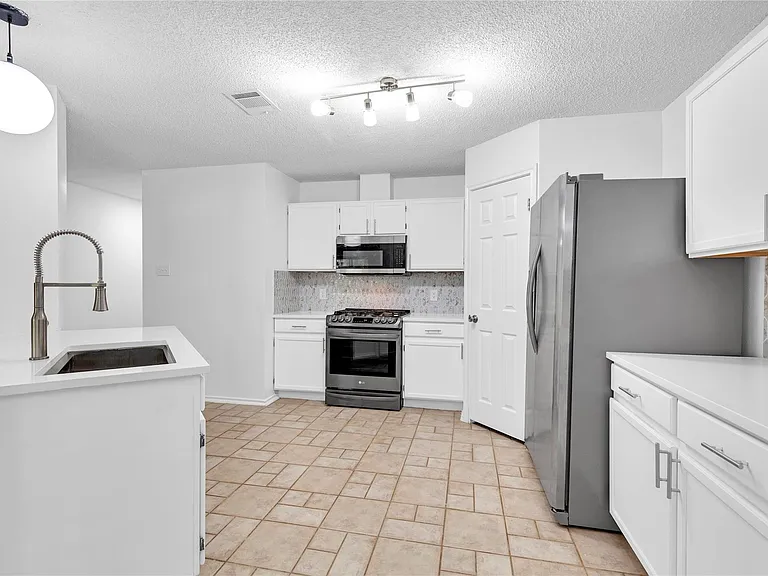 20820 Jumpers Delight Ln — Photo 5