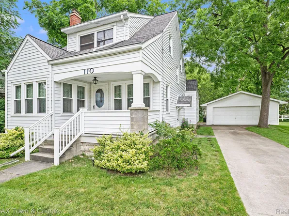 110 N Hazelton St, Flushing, MI 48433
