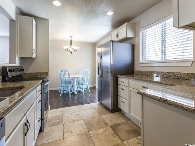 Building Photo - 430 E 850 S