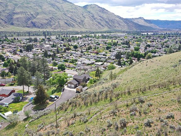 2nd image of 3084 Dohm Rd
