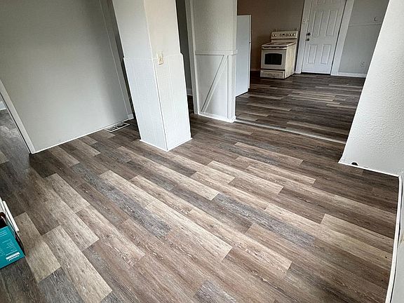 3rd image of 978 1st Ave #2