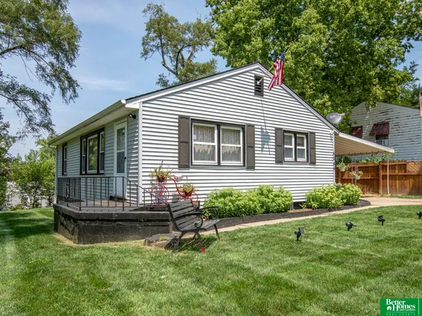 4244 Evans St, Omaha, NE 68111