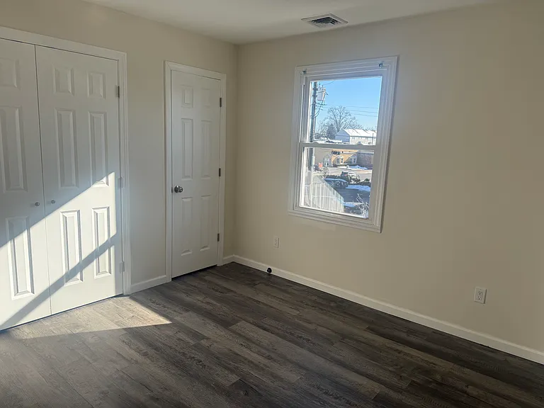261 Wilson Ave #1 — Photo 5