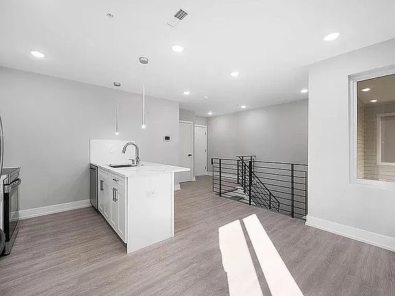 4th image of 651 N 35th St #1A