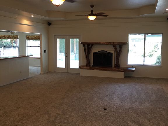 5th image of 2600 E Princeton Ave