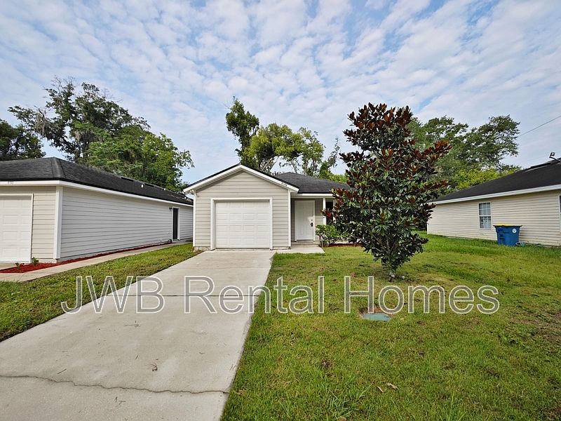 1st image of 9166 Adams Ave