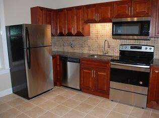 38 Washington St, Topton, PA 19562