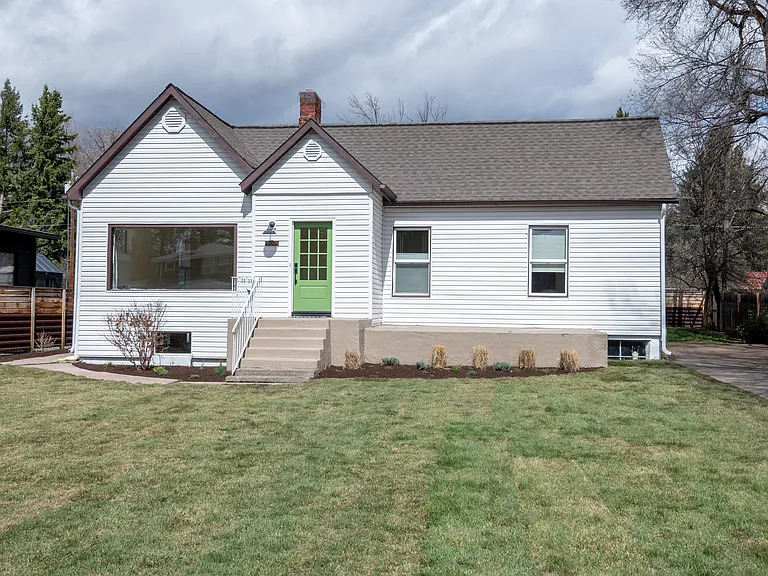 606 Linden St — Photo 2