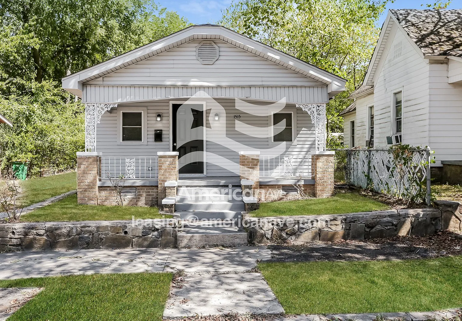2 bed, 1.0 bath, 880 sqft, $872 — Photo 1