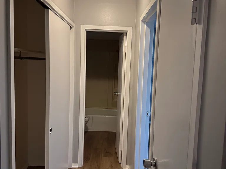 230 W Sheridan Ave #4 — Photo 3