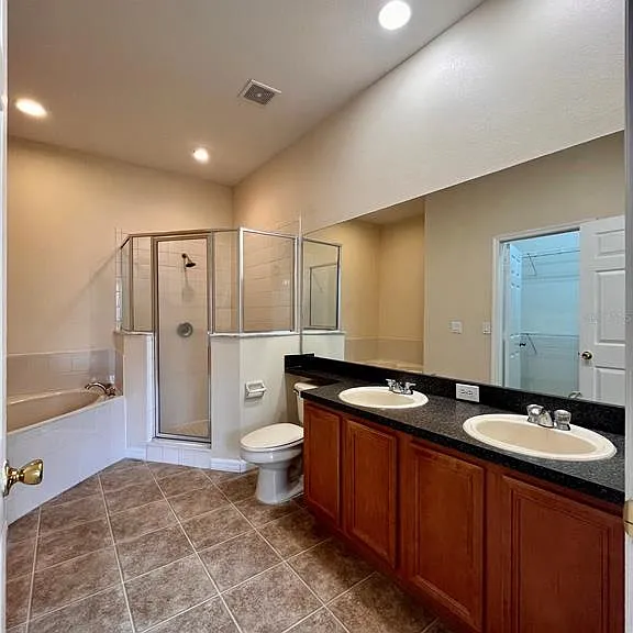 2074 Island Walk Dr — Photo 8