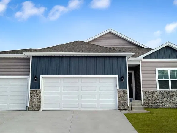 10267 NW 68th Ave, Johnston, IA 50131