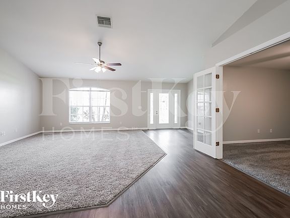 5th image of 2222 NE 34th St