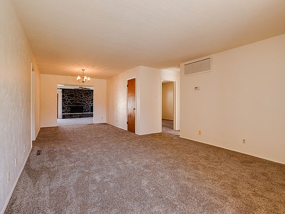5th image of 5720 Goliad St NW