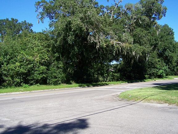 Photo from across Old Jennings Rd.