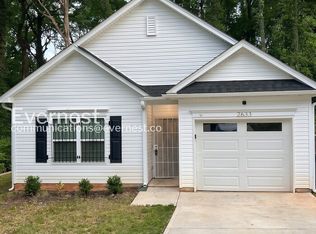 2633 Hemphill St, Charlotte, NC 28208