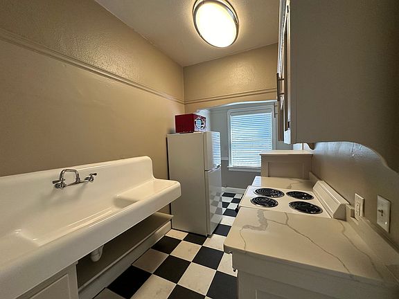 5th image of 1705 N St APT 1