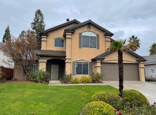 2120 E Muir Field Dr, Fresno, CA 93730