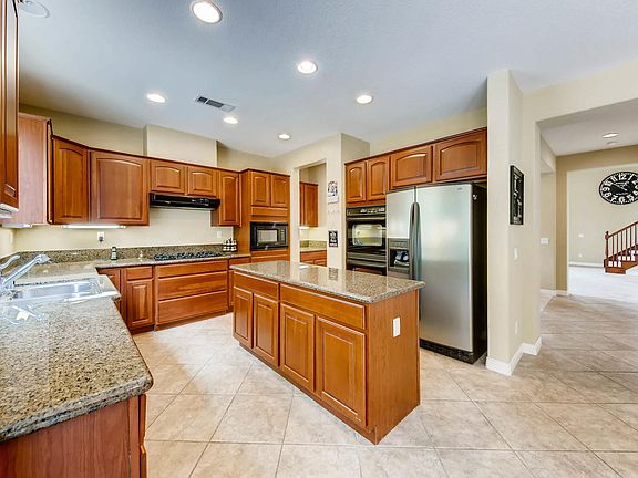 5th image of 1504 Sand Dune Way