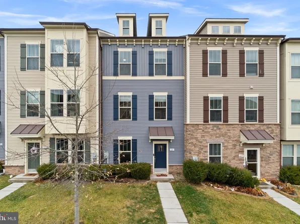 1217 Lawler Dr, Frederick, MD 21702
