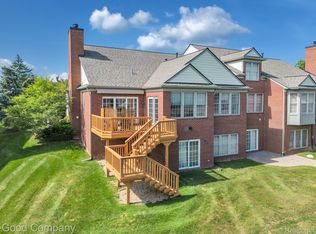 44457 Birchwood Ct, Northville, MI 48168