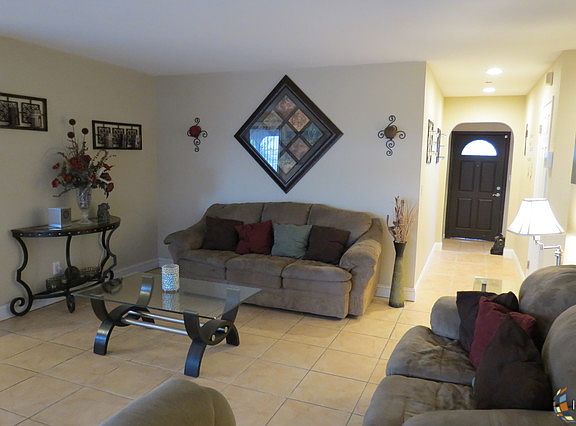 2nd image of 640 Emilia Dr