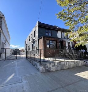 6608 73rd Place, Middle Village, NY, 11379