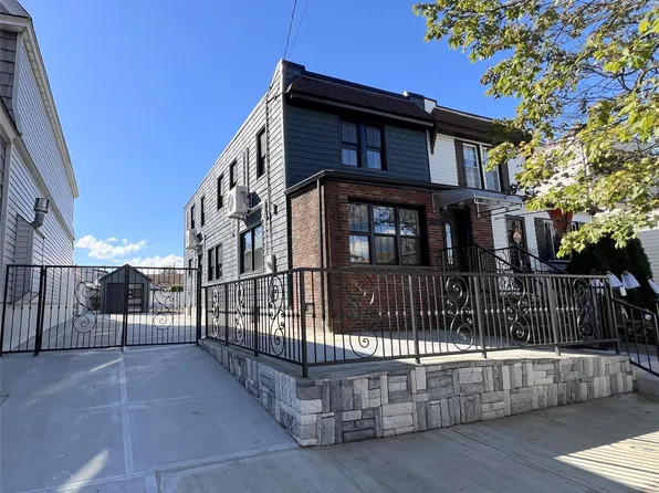 6608 73rd Pl, Middle Village, NY 11379