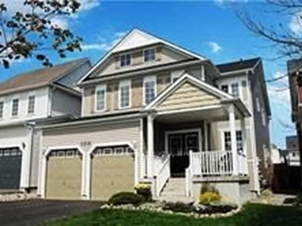 1318 Aldergrove Dr, Oshawa, ON L1K 2Y6