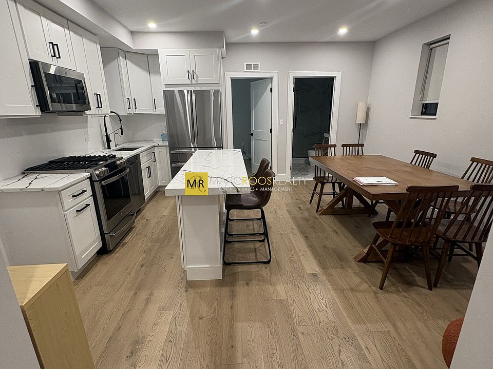 1st image of 169 Maverick St Penthouse 4