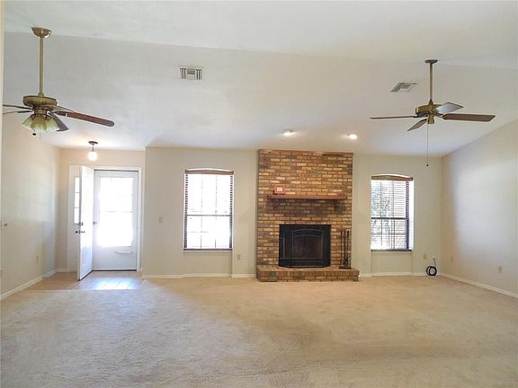 4th image of 565 Layport Dr