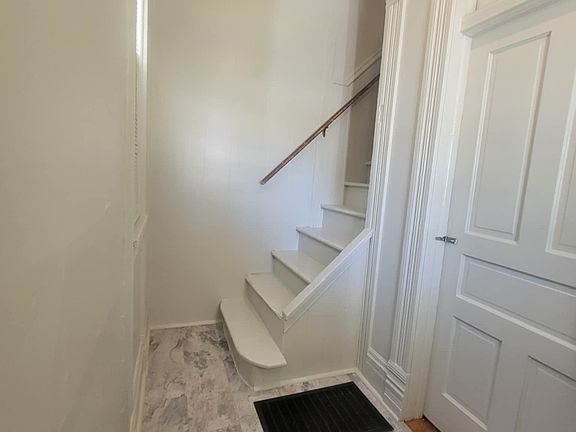 2nd image of 700 N Main St #2