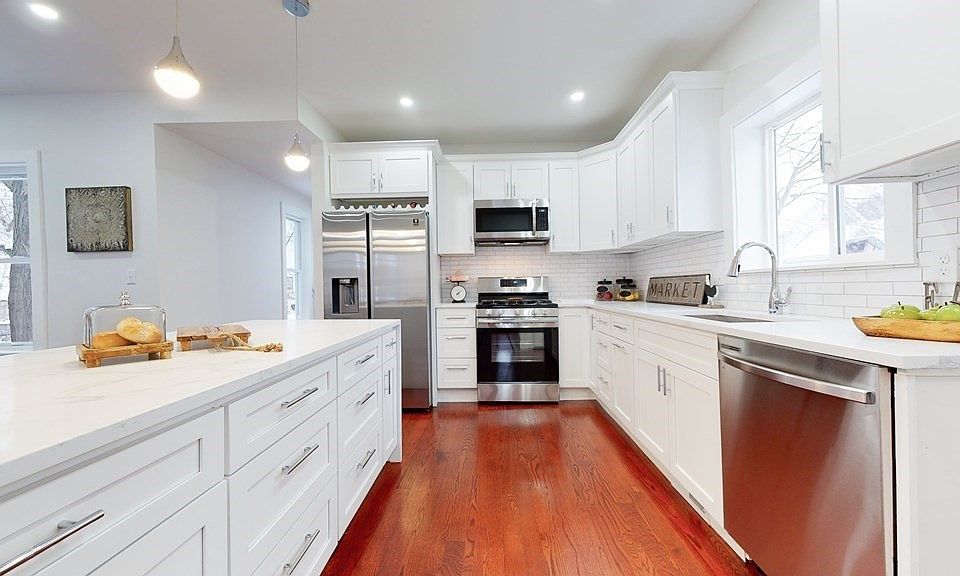 1st image of 113 Essex St