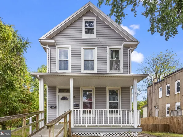 449 S Augusta Ave, Baltimore, MD 21229