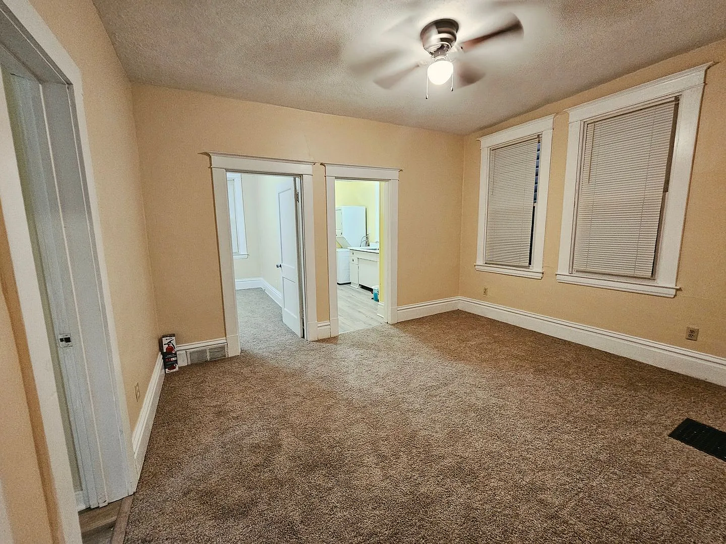 cla1285 — Photo 3
