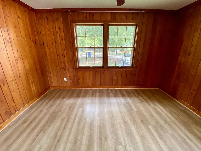 1564 Lonsford Dr — Photo 10
