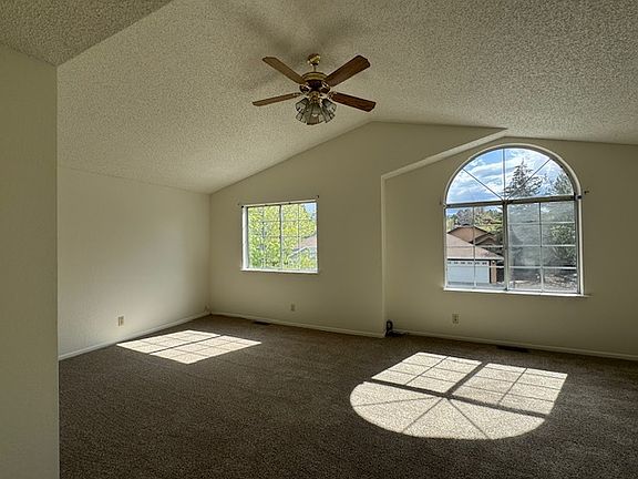 5th image of 1770 Lakeland Hills Dr