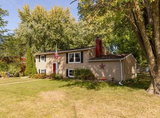 302 8th Ave NW, Kasson, MN 55944