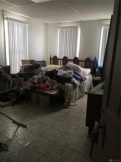 1st image of 122 N Paul Laurence Dunbar St
