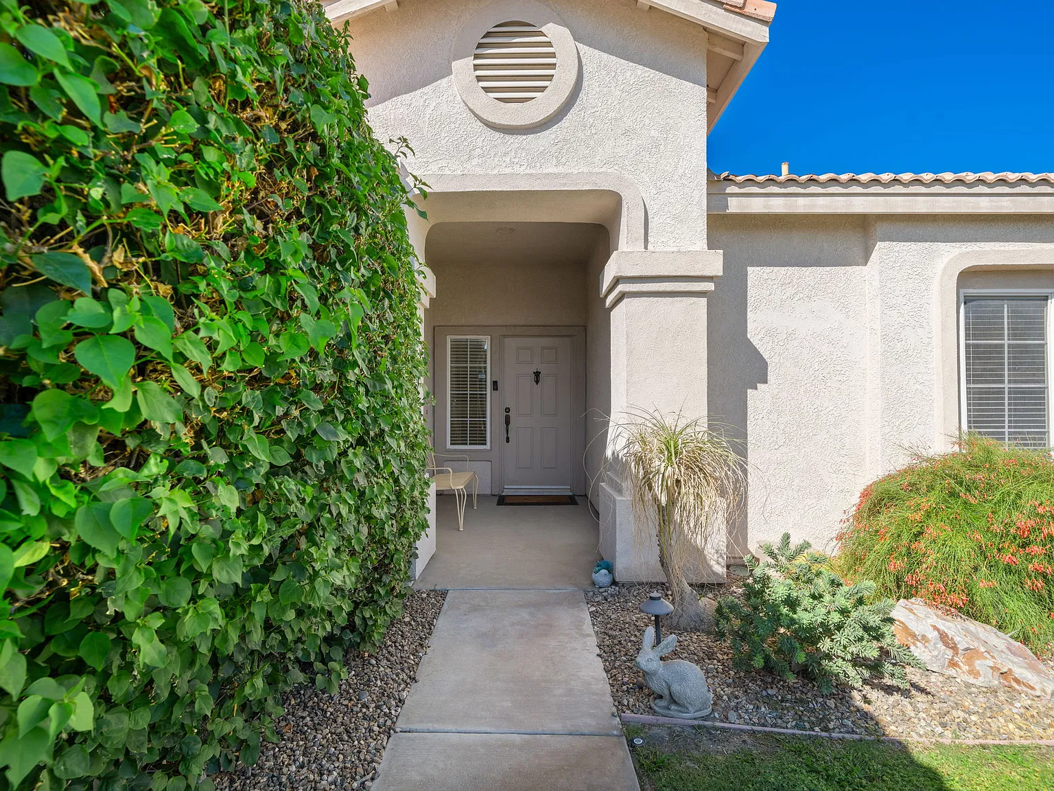 3 bed, 1322 sqft, $3,200 — Photo 4