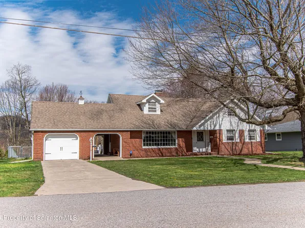 133 George St, Simpson, PA 18407