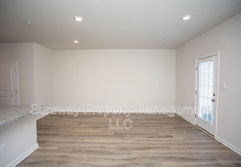 55 Elliot Ln — Photo 17