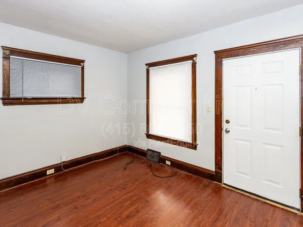 3131 W 58th St, Cleveland, OH 44102