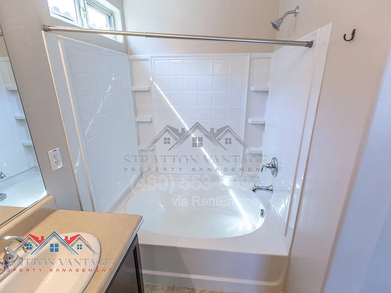 2218 N 77th Dr — Photo 41