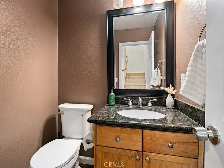 6 El Cajon — Photo 20