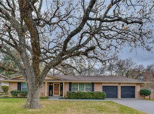 2102 Ravinia Dr, Arlington, TX 76012