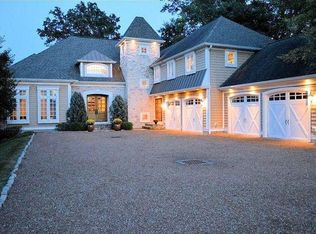 8831 Weller Rd, Cincinnati, OH 45249